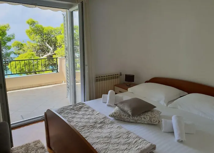 Marina Pensión 3*
